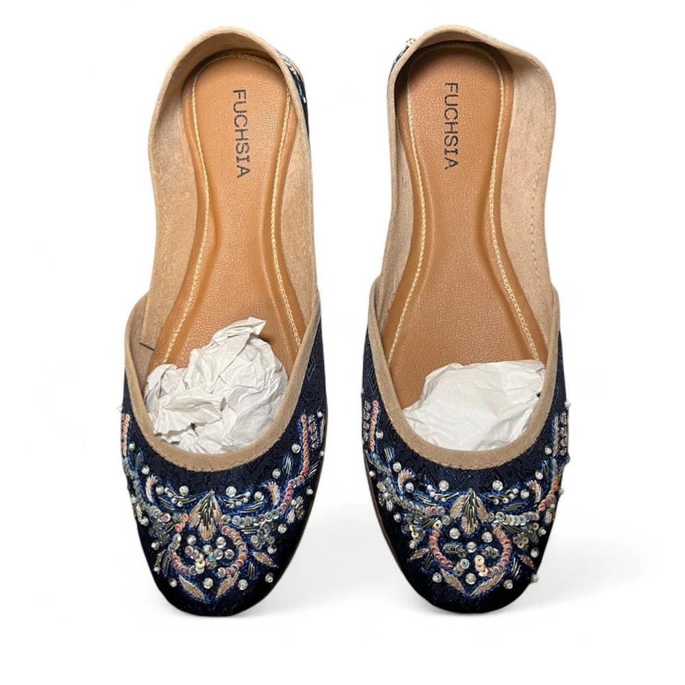 FUCHSIA Women's Navy Embroidered Flats